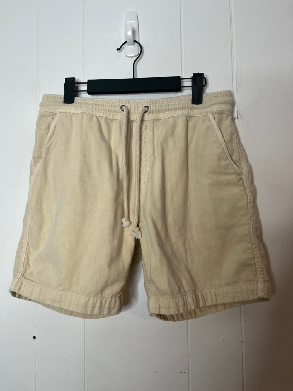 Marine Layer Men's Cream Drawstring Cotton Shorts 6" Inseam Casual Summer